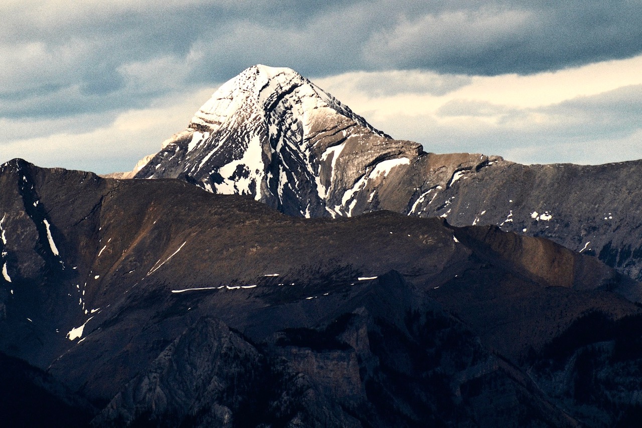 Award Winning Landscape Photo, featuring Pete's incredible photographs of Banff and Jasper National Park moutains.