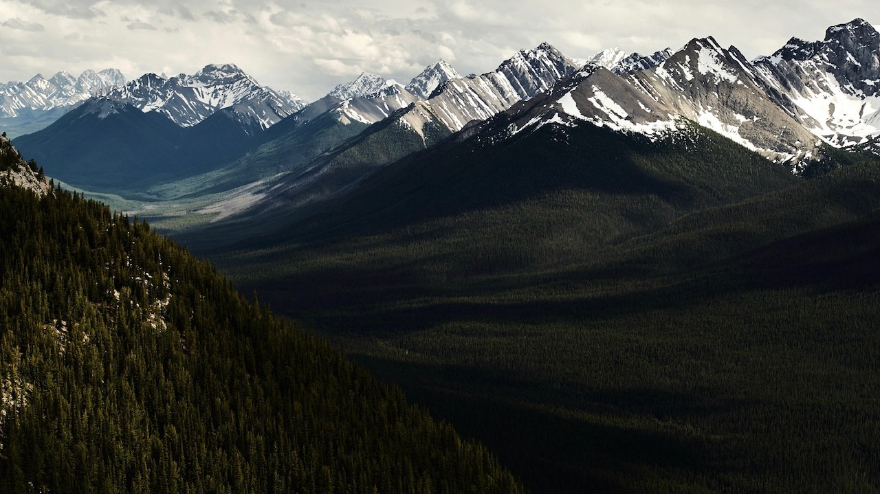 International Award Winning Photograph, featuring Pete's Colorama of Banff National Park Mountain tops and ranges.